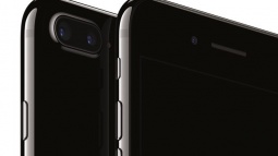 Apple iPhone 7'nin Metalik Siyah Rengi İçin Uyarıda Bulundu!