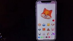 Apple'ın En Yenisi iPhone X ve iPhone 8, Yüzünüzdeki Hareketlerden Emoji Yaratıyor!