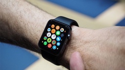 Apple'ın Kameralı Akıllı Saati!
