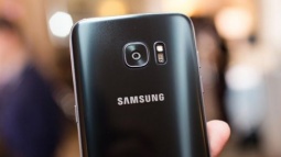 Galaxy S7 Edge'nin Parlak Siyah Versiyonu Sızdırıldı!