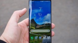 Galaxy S8 Yanma Bükülme ve Çizilme Testinde!