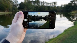 iPhone 8 Çift Dikey Kamera ve 5 inç'lik Ekranla Gelebilir!