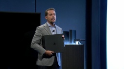 Microsoft: PlayStation 4 Pro 4K'yı Desteklemeyecek!