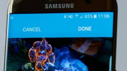 Samsung'dan 4K Ekranlı Galaxy X Geliyor!