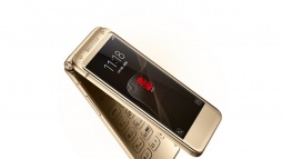 Samsung'dan kapaklı telefon!