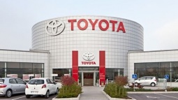 Toyota'dan Sürücüsüz Araç Üretimine Girdi!